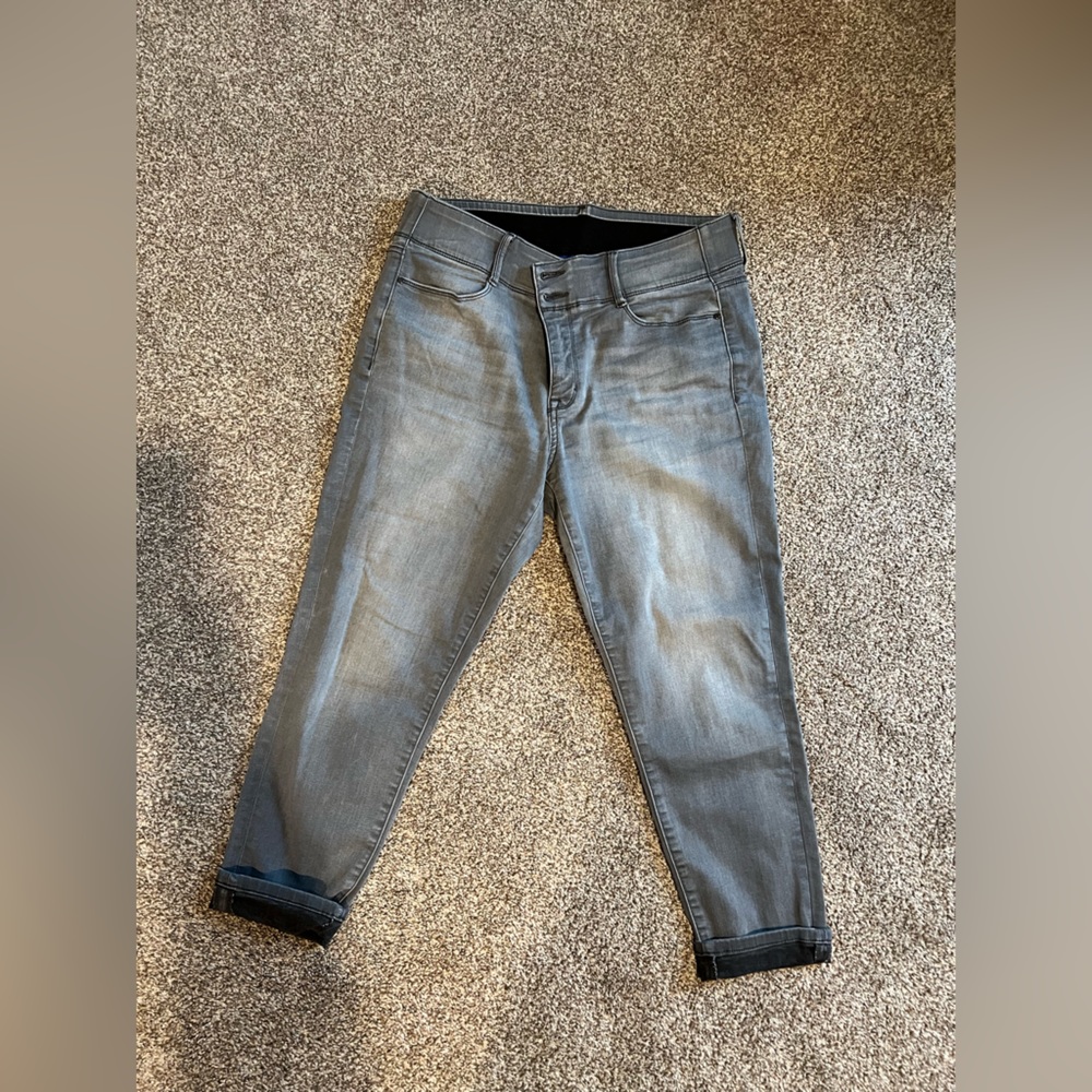 Apt 9 charcoal ankle length jeans size 14